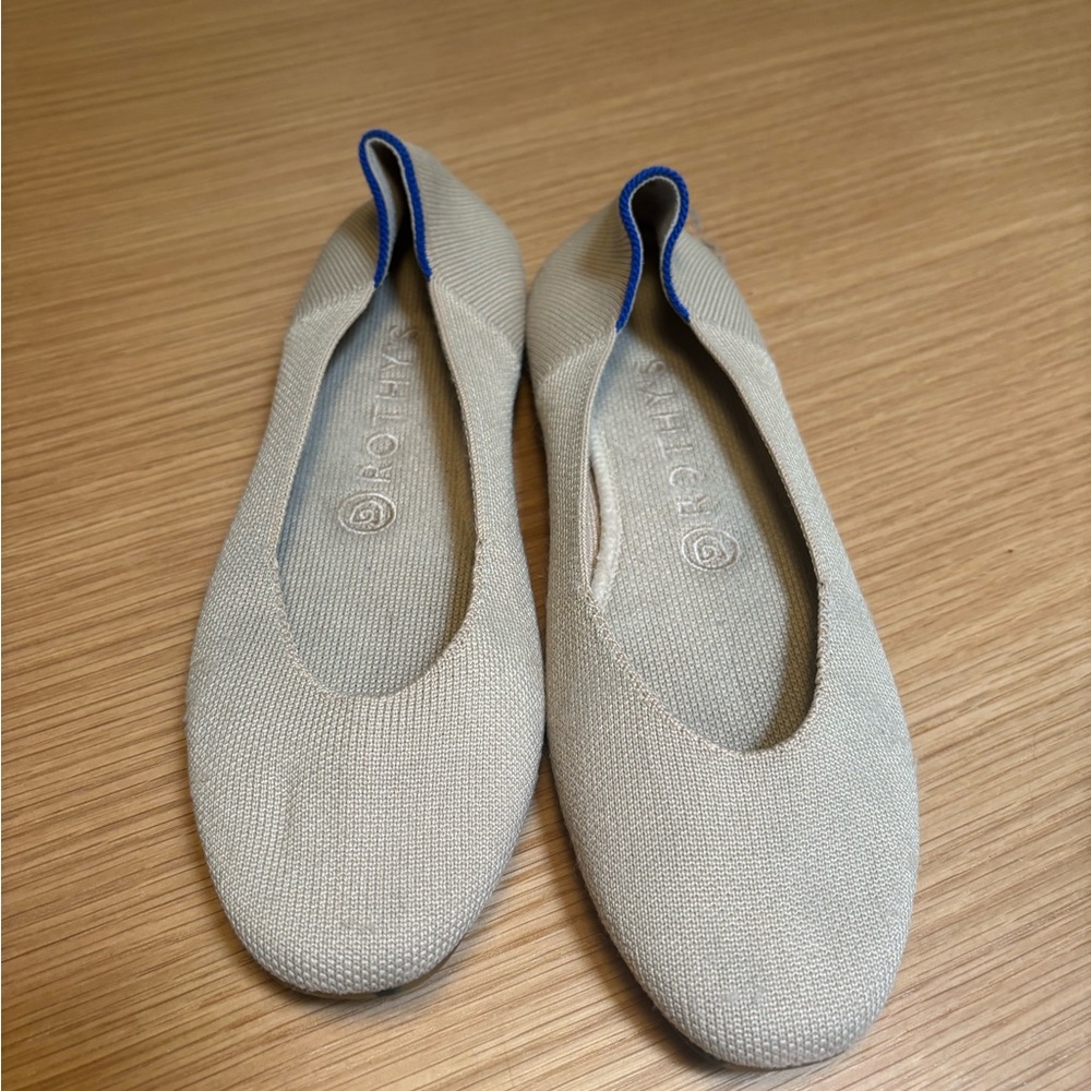 Rothy's Beige Knit Ballet Flats with Blue Heel Trim